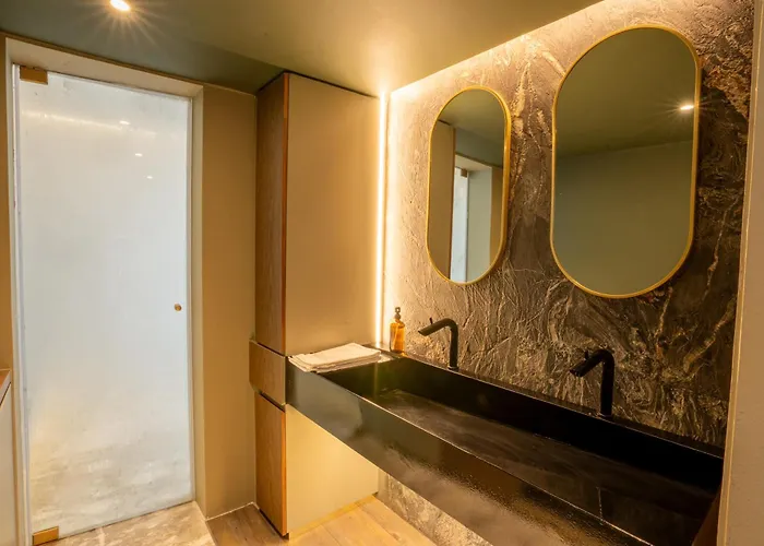 Beautiful Ph With Private Jacuzzi *