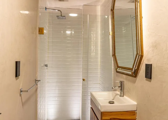 Beautiful Ph With Private Jacuzzi *